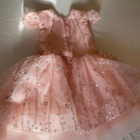 Girl size 4Y Pink Sequin Dress - Picture 6 of 14